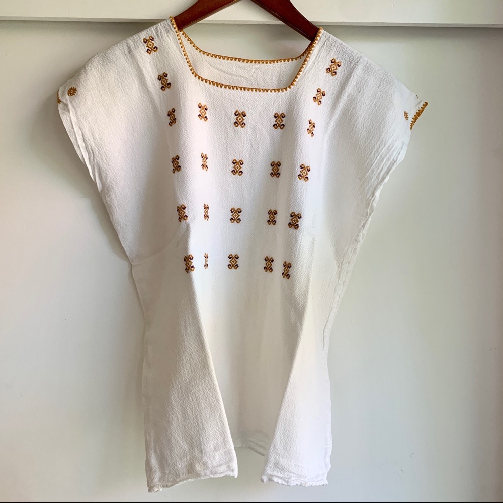 Embroidered Mexican cotton top